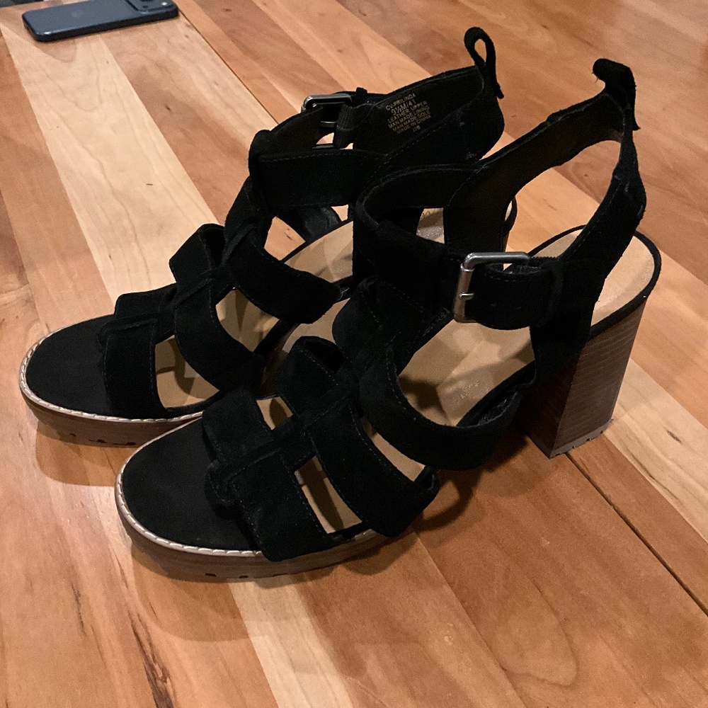 Crown Vintage Prilinda platform leather sandals with heels, size 9.5/41